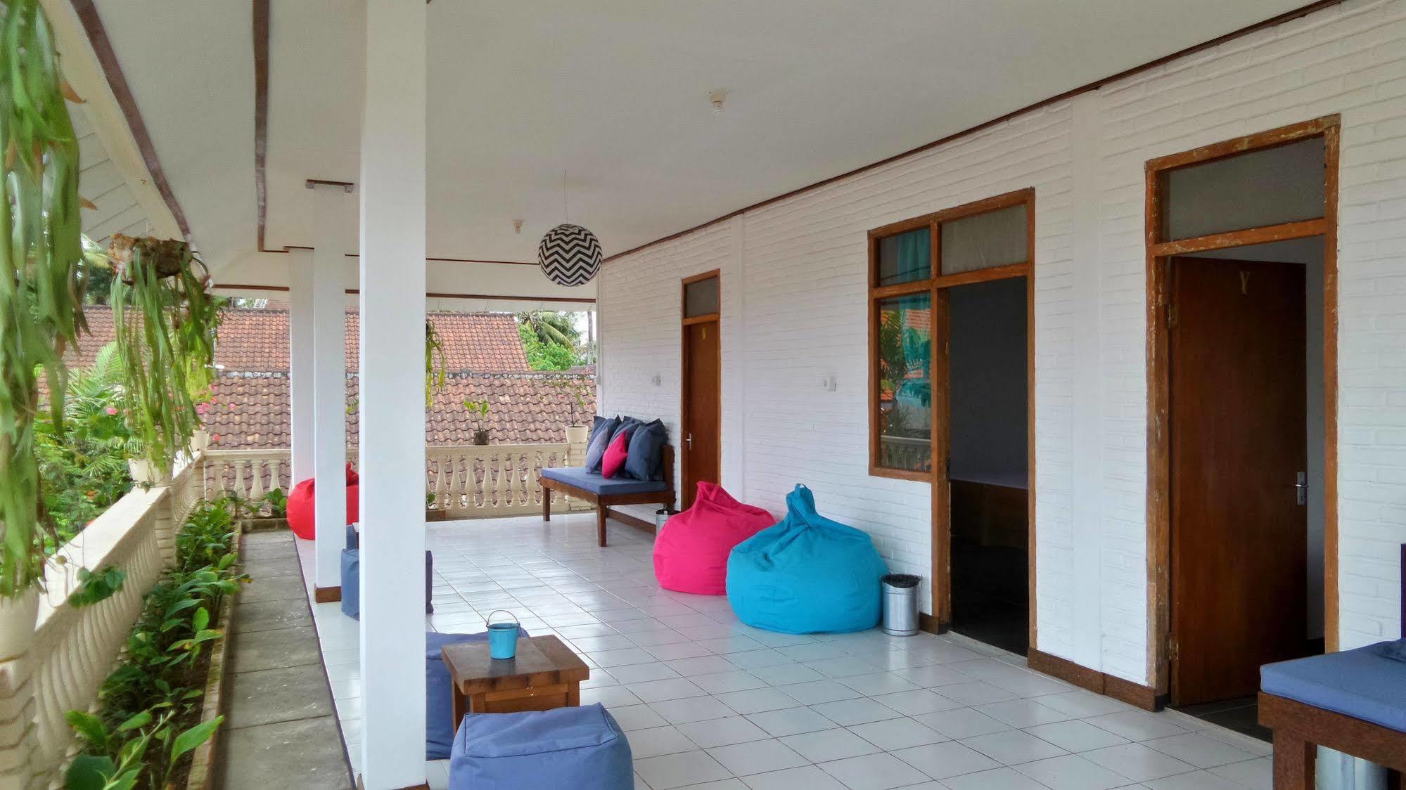 Friendly House Bali Hostel Ubud Kültér fotó